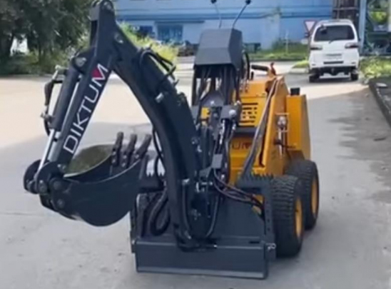 В базе зубья для ковша