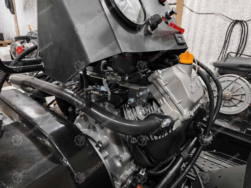 Снегоход 4Т с двигателем Loncin длинный