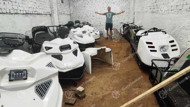 Снегоход Шихан с двигателем 29 лс